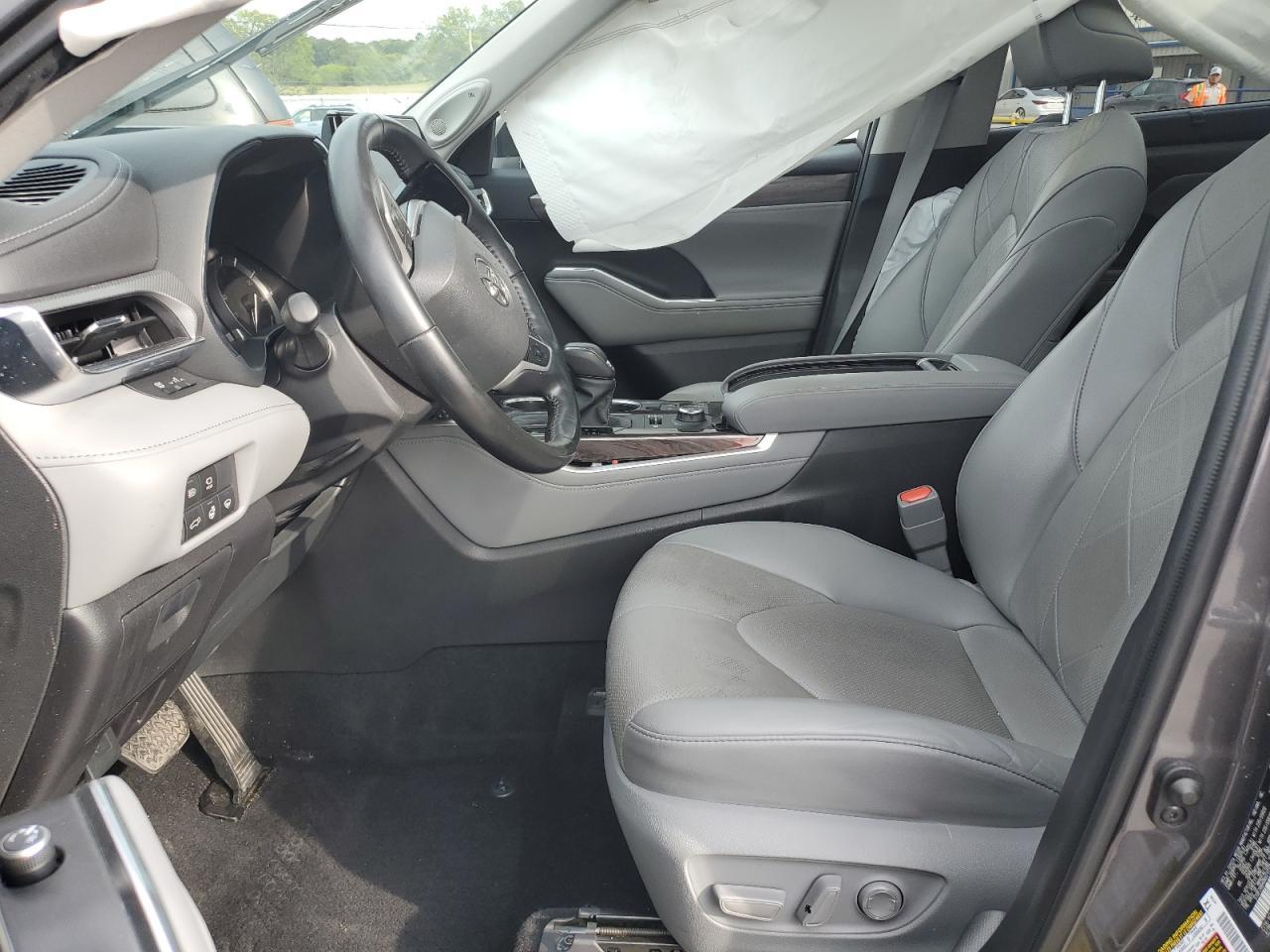 2022 Toyota Highlander Platinum - Фото 7