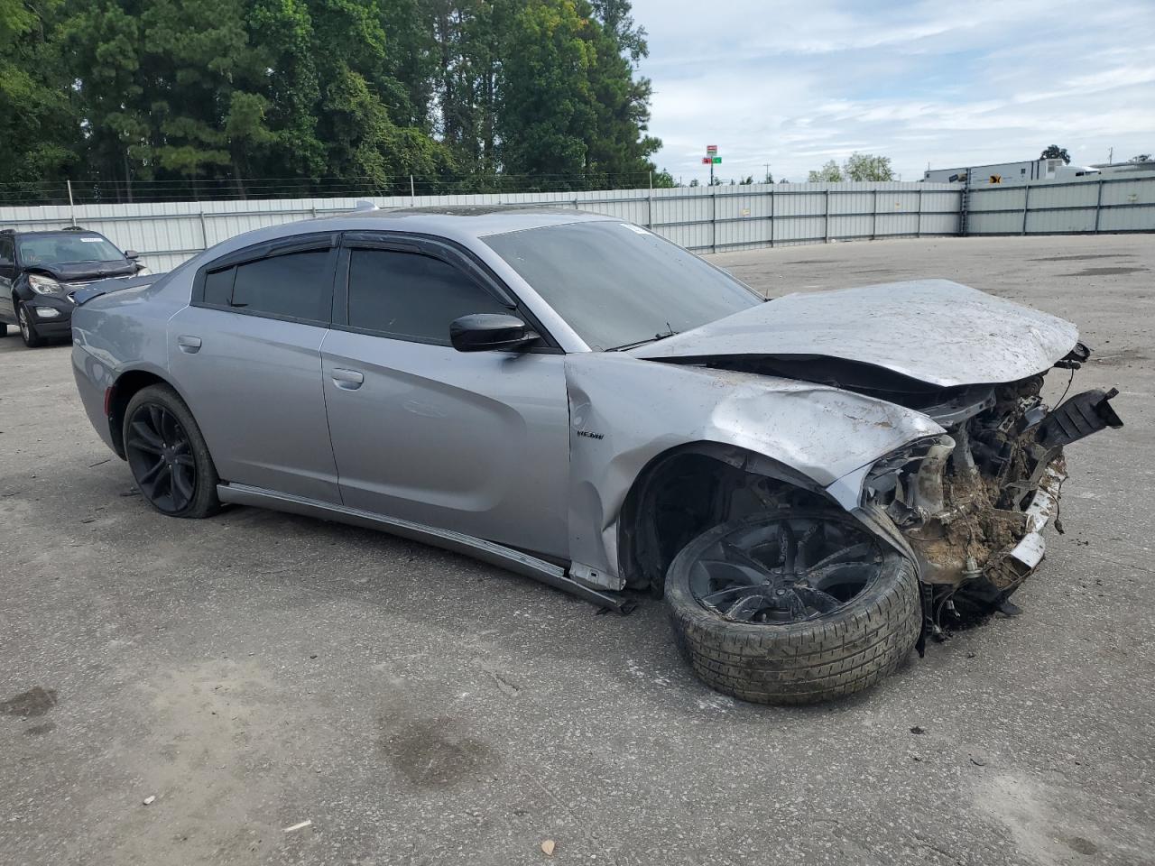 2015 Dodge Charger R/T - Image 4