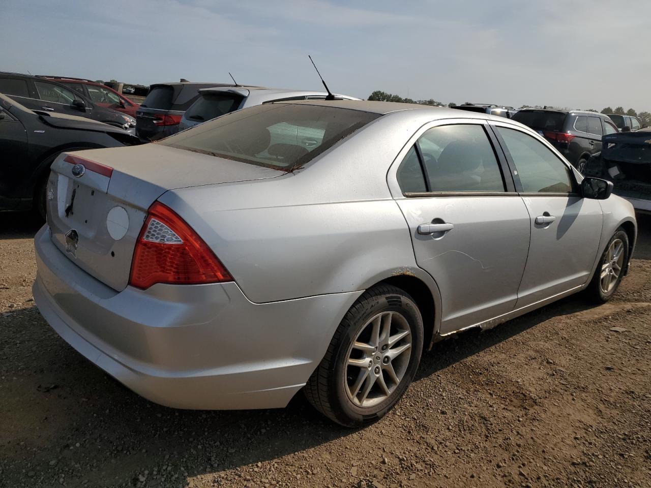 2012 Ford Fusion S - Image 3