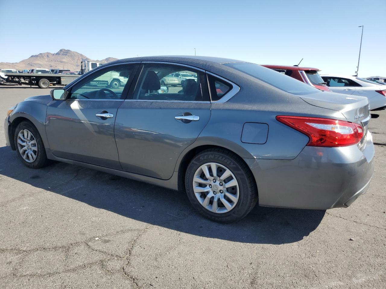 2016 Nissan Altima 2.5 - Фото 2