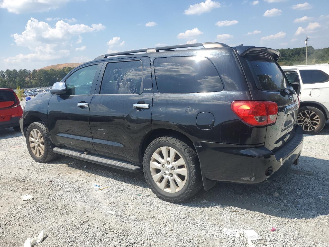 2011 Toyota Sequoia Platinum - Image 2