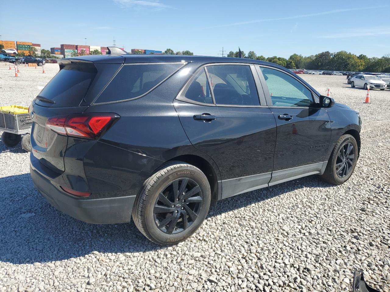 2023 Chevrolet Equinox Ls - Image 3