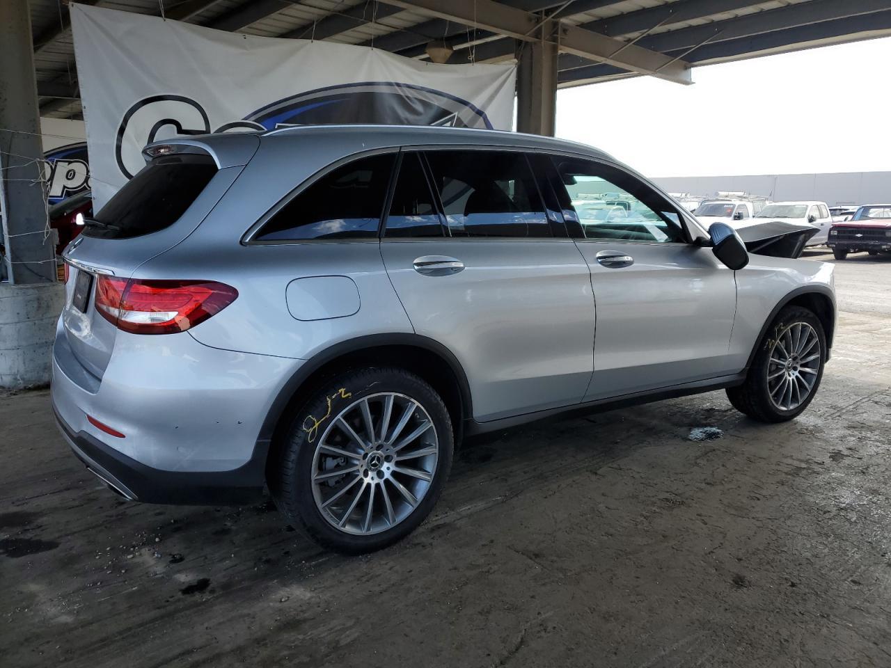 2018 Mercedes-Benz Glc 300 - Фото 3