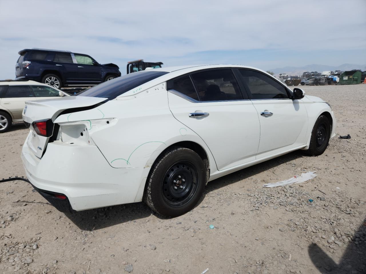 2019 Nissan Altima S - Фото 3