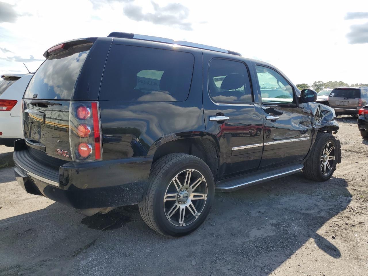 2014 GMC Yukon Denali - Фото 3
