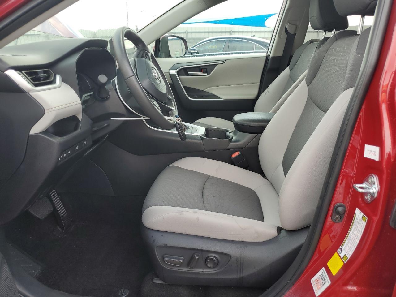 2025 Toyota Rav4 Xle - Image 7