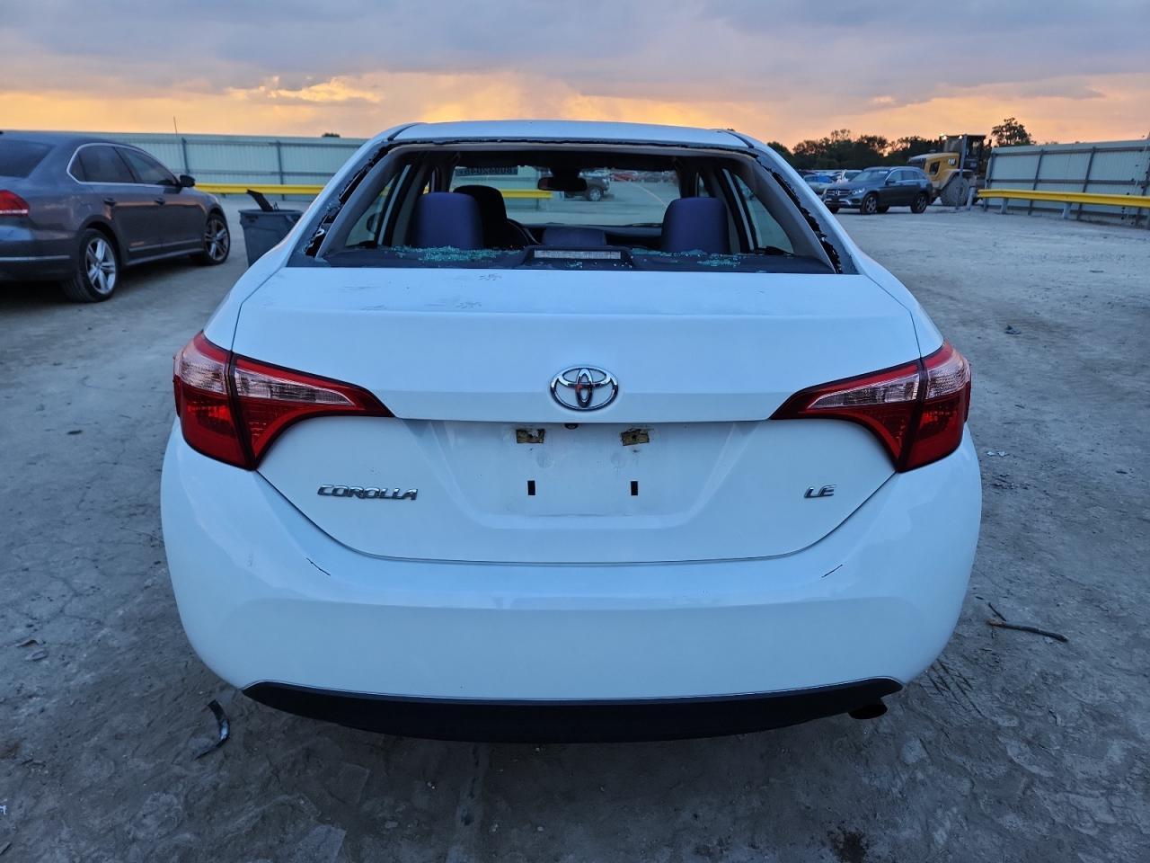2018 Toyota Corolla L - Фото 6