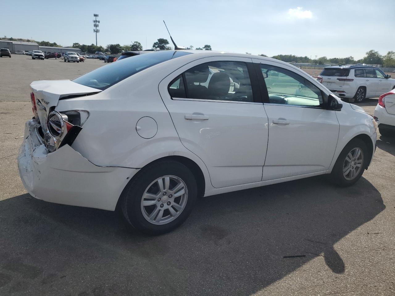 2014 Chevrolet Sonic Lt - Фото 3