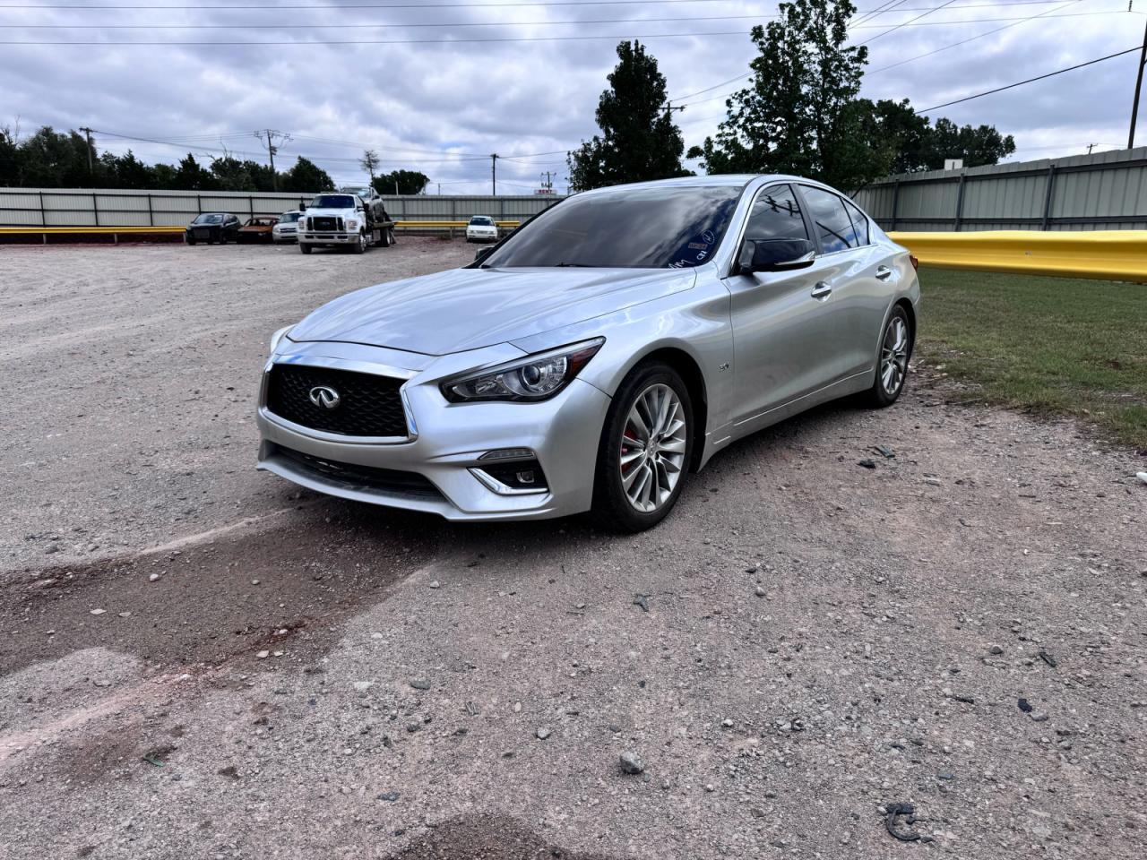 2018 Infiniti Q50 Luxe - Image 2