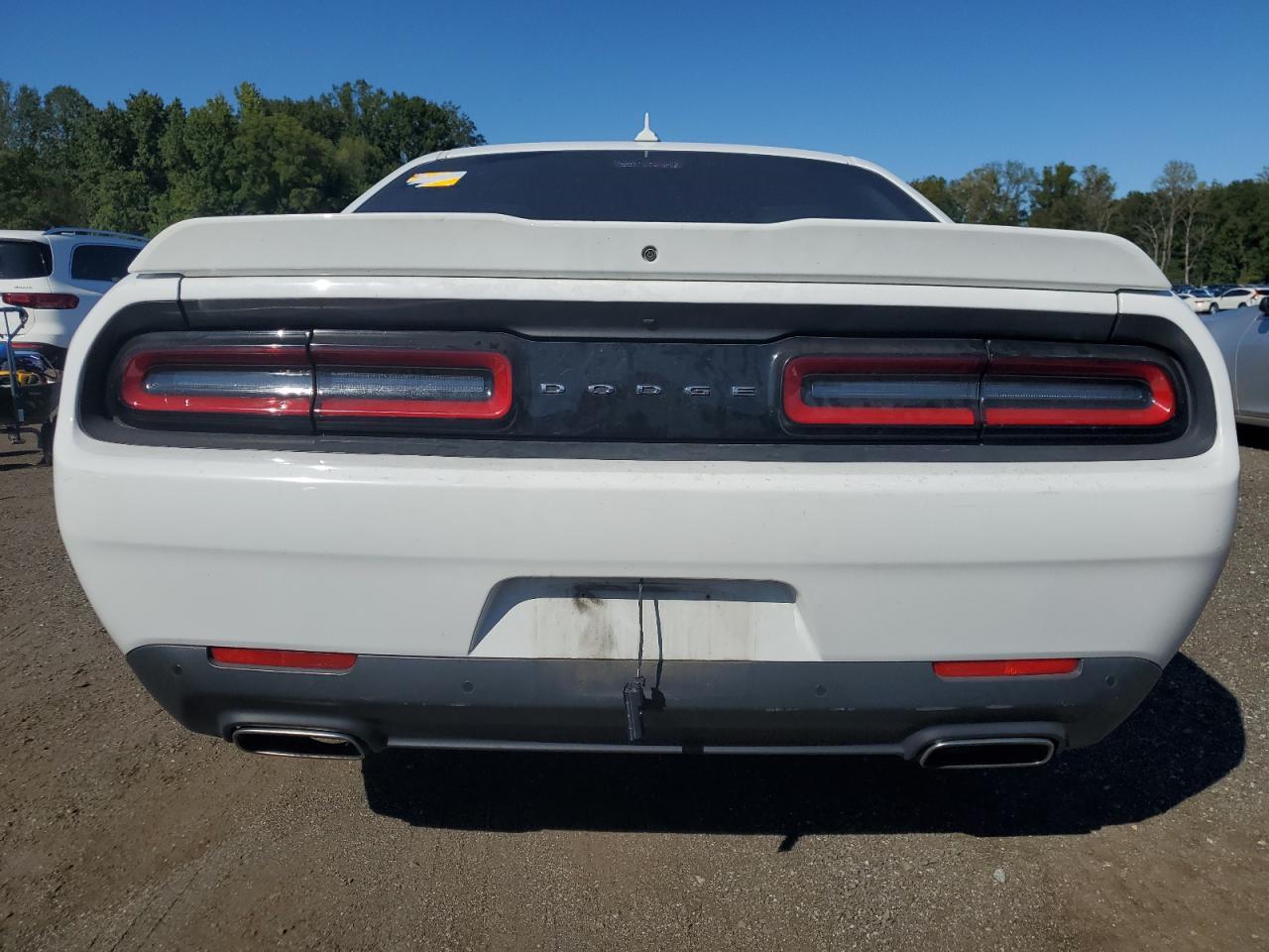 2017 Dodge Challenger Sxt - Image 6