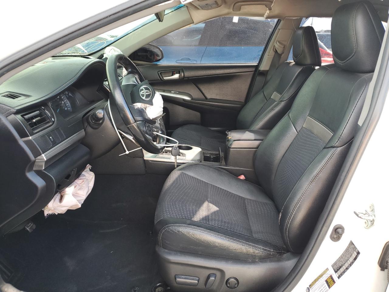 2014 Toyota Camry L - Фото 7
