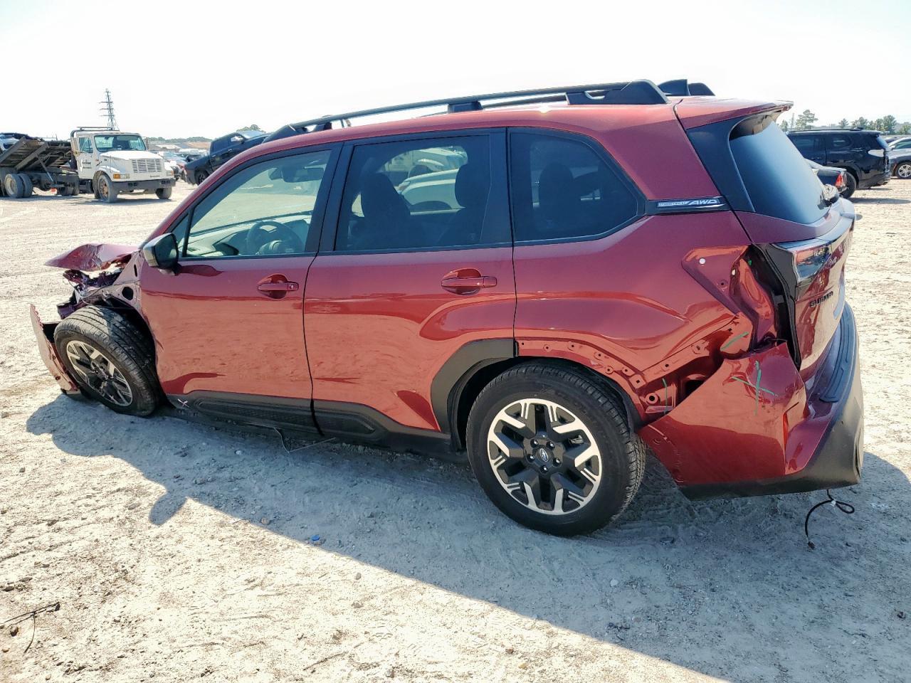 2025 Subaru Forester Premium - Фото 2