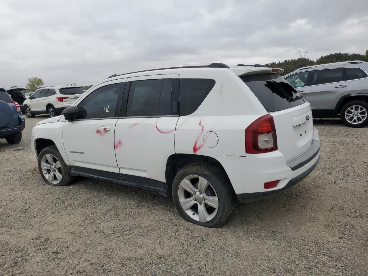 2014 Jeep Compass Sport - Фото 2