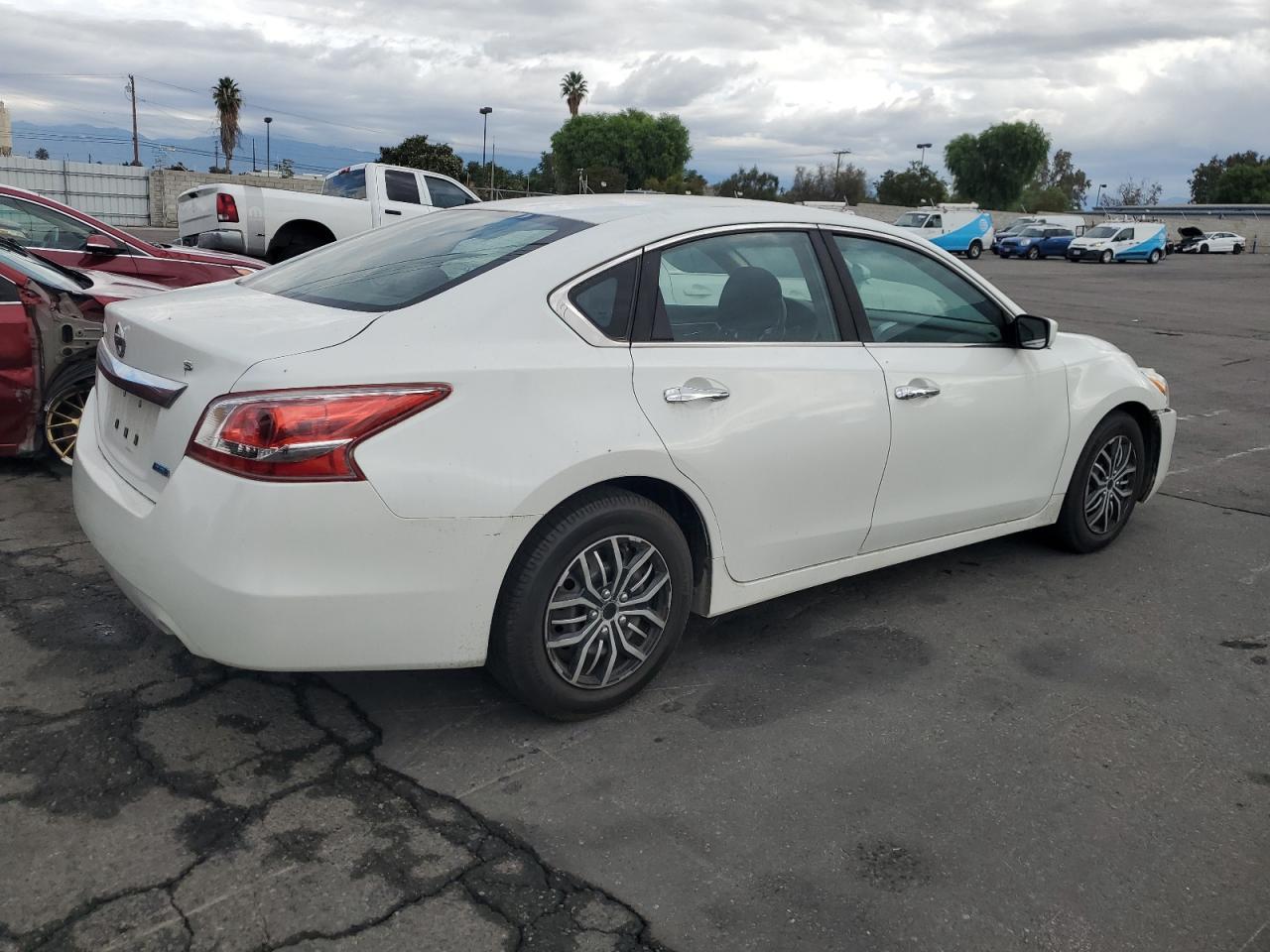 2013 Nissan Altima 2.5 - Фото 3