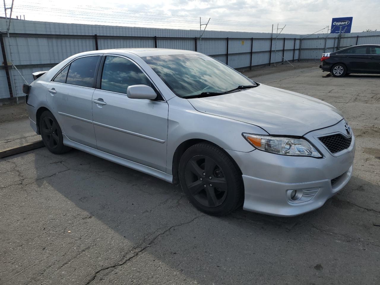 2010 Toyota Camry Base - Фото 4