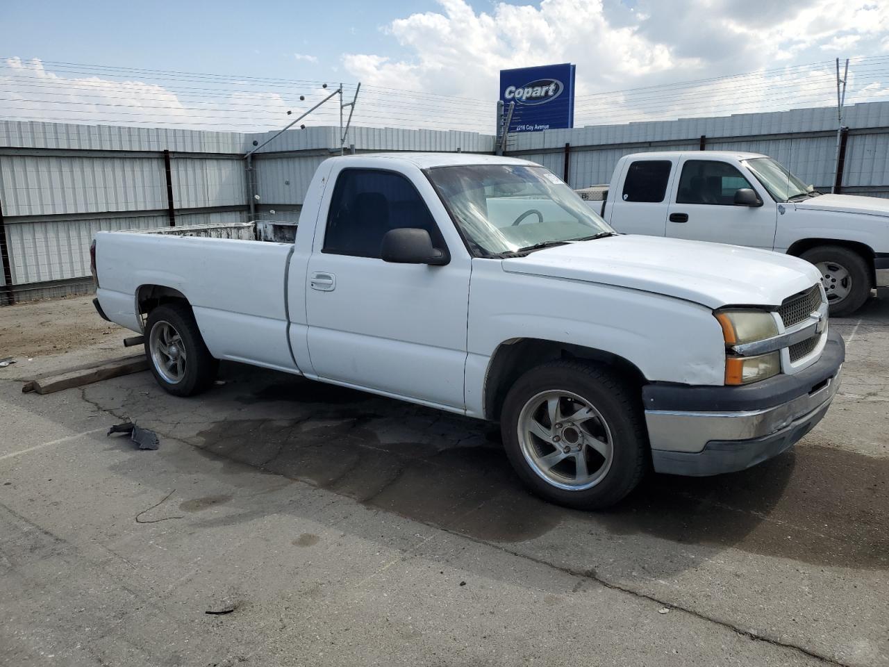 2003 Chevrolet Silverado C1500 - Image 4