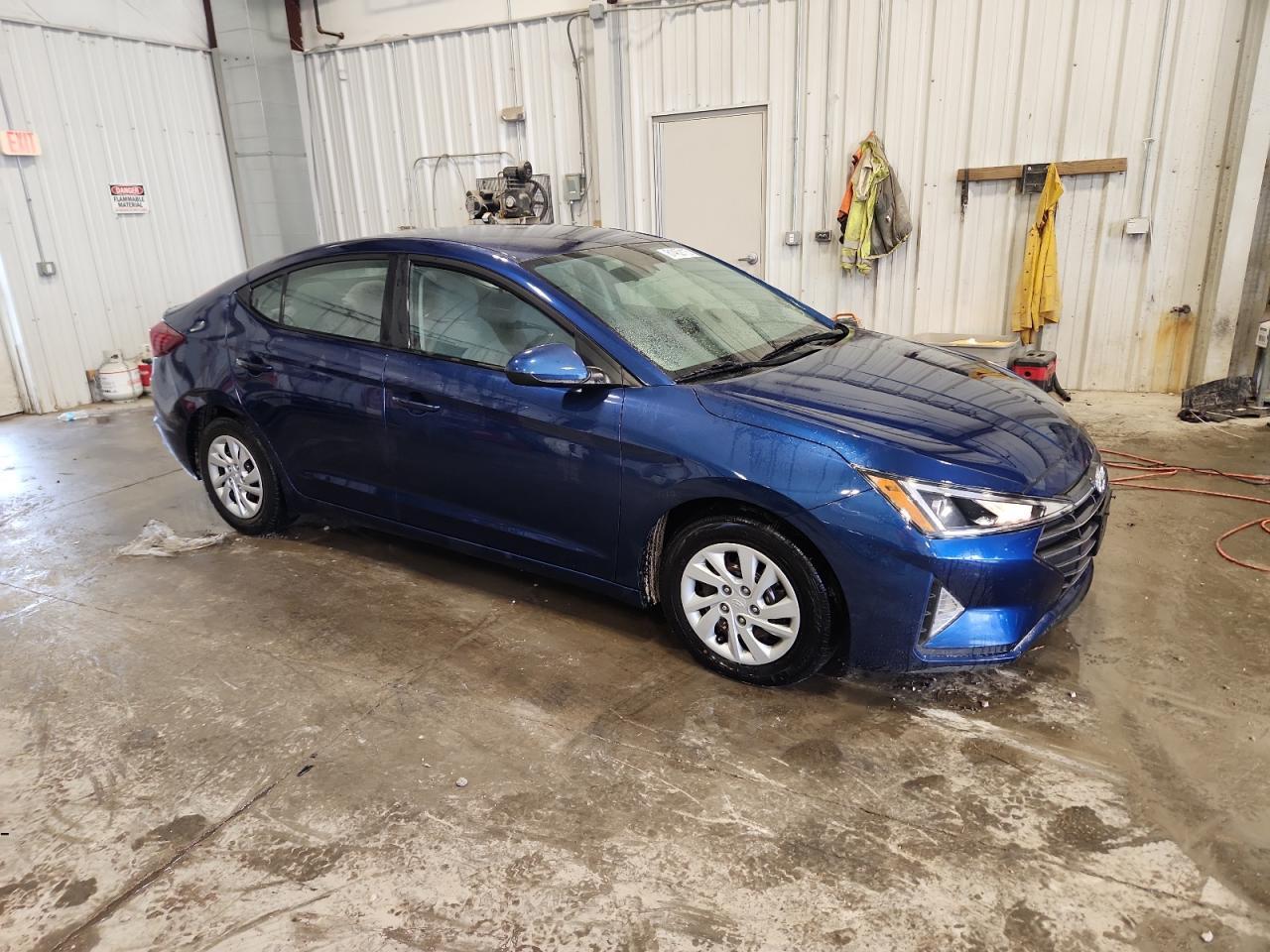 2020 Hyundai Elantra Se - Фото 4
