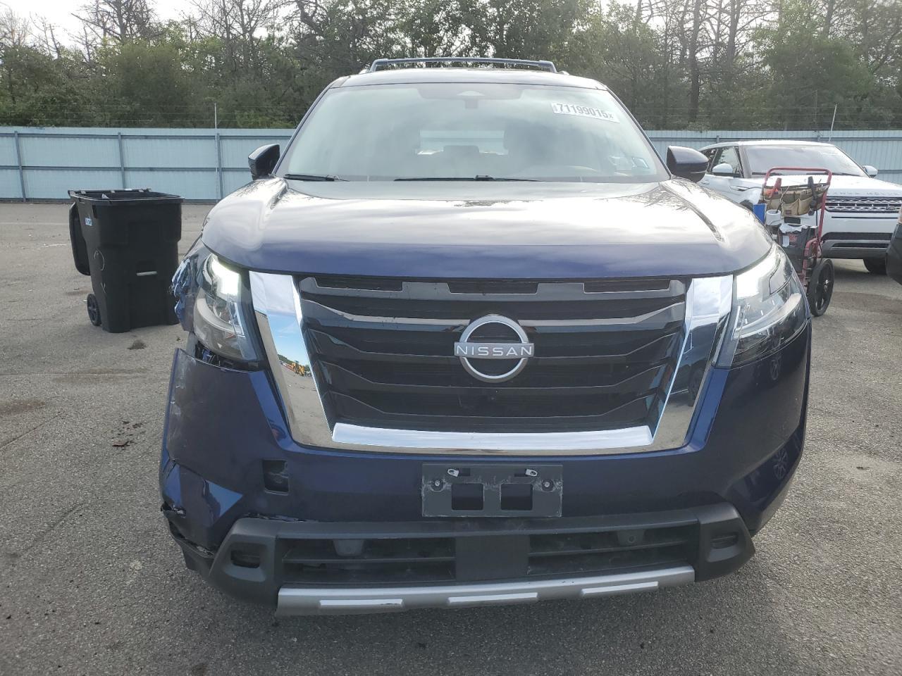 2024 Nissan Pathfinder Sl - Image 5