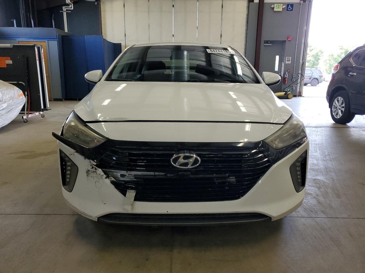 2017 Hyundai Ioniq Sel - Image 5