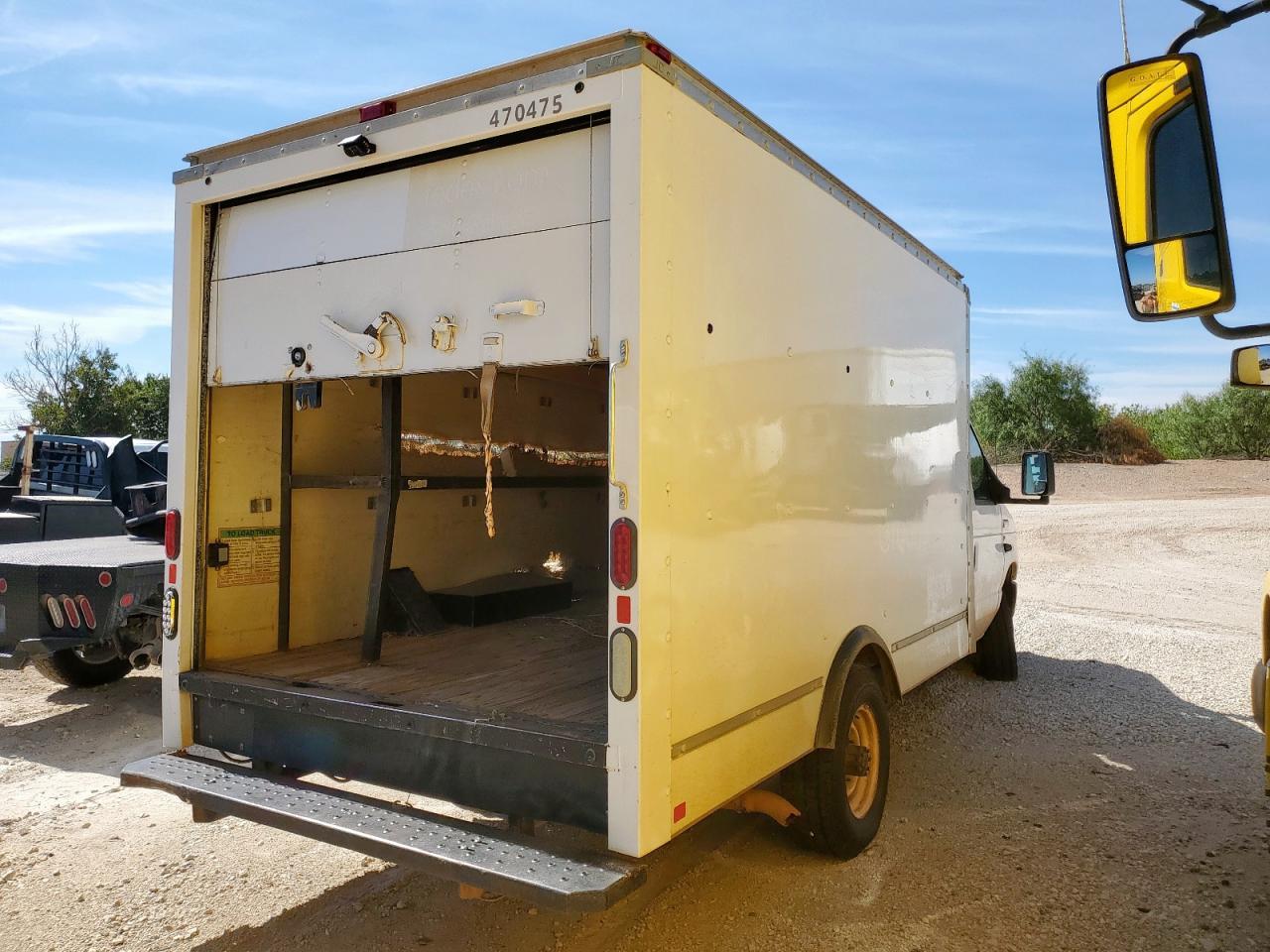 2014 Ford Econoline E350 Super Duty Cutaway Van - Фото 3
