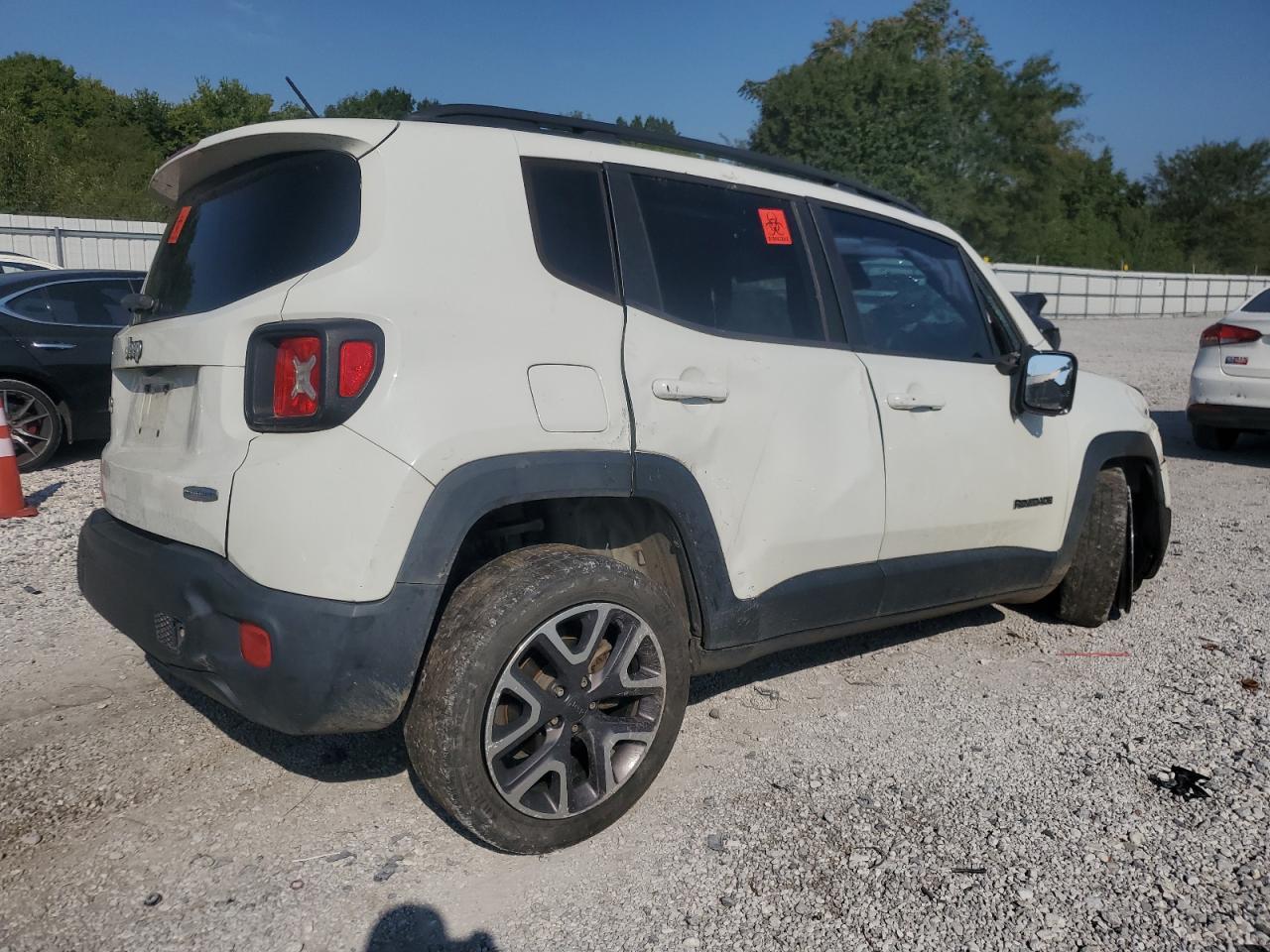 2015 Jeep Renegade Latitude - Фото 3