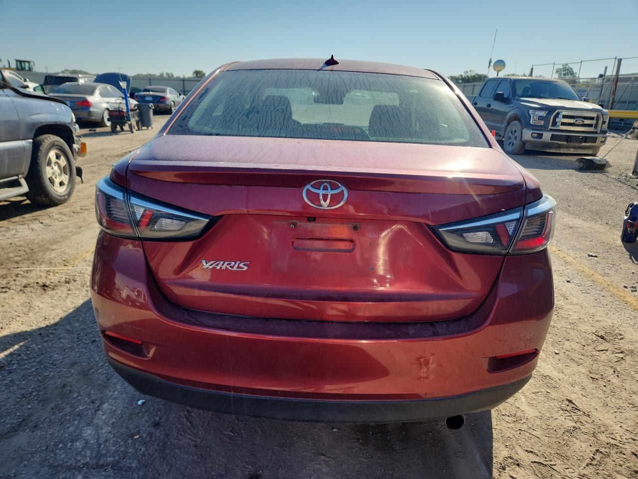 2019 Toyota Yaris L - Фото 6