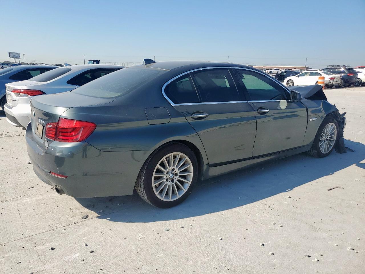 2011 BMW 535 I - Фото 3