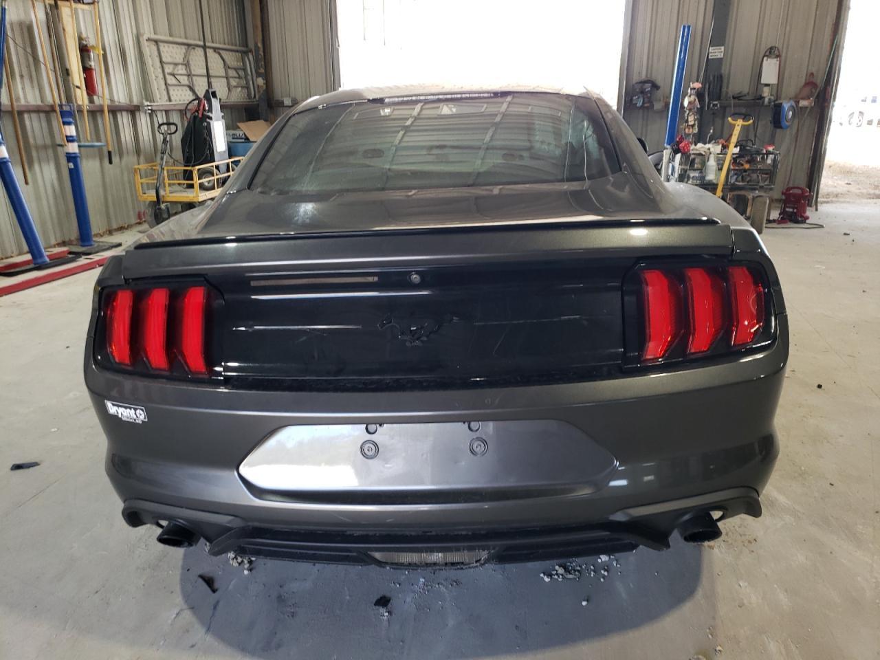 2018 Ford Mustang - Image 6