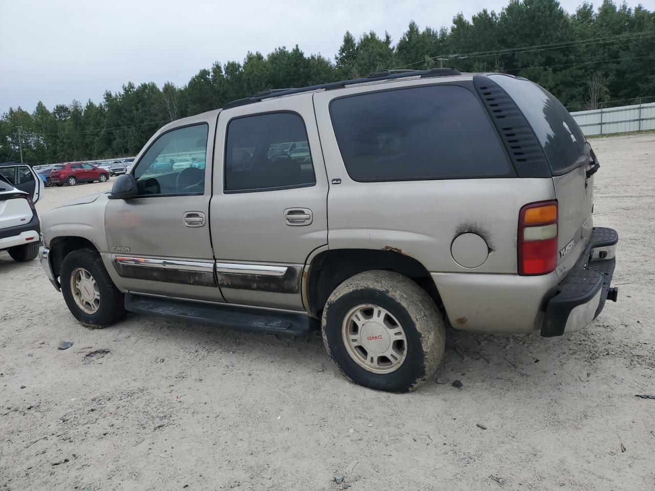 2002 GMC Yukon - Фото 2