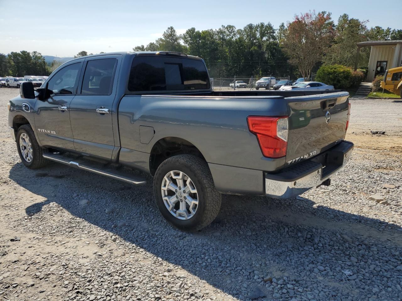 2016 Nissan Titan Xd Sl - Image 2