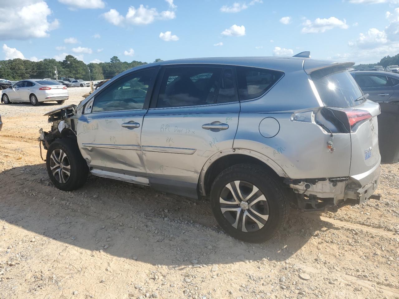 2018 Toyota Rav4 Le - Фото 2