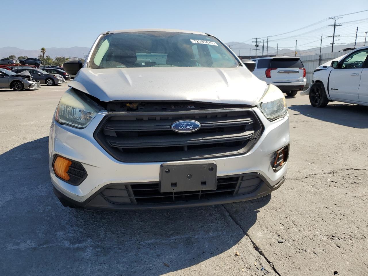 2017 Ford Escape S - Фото 5