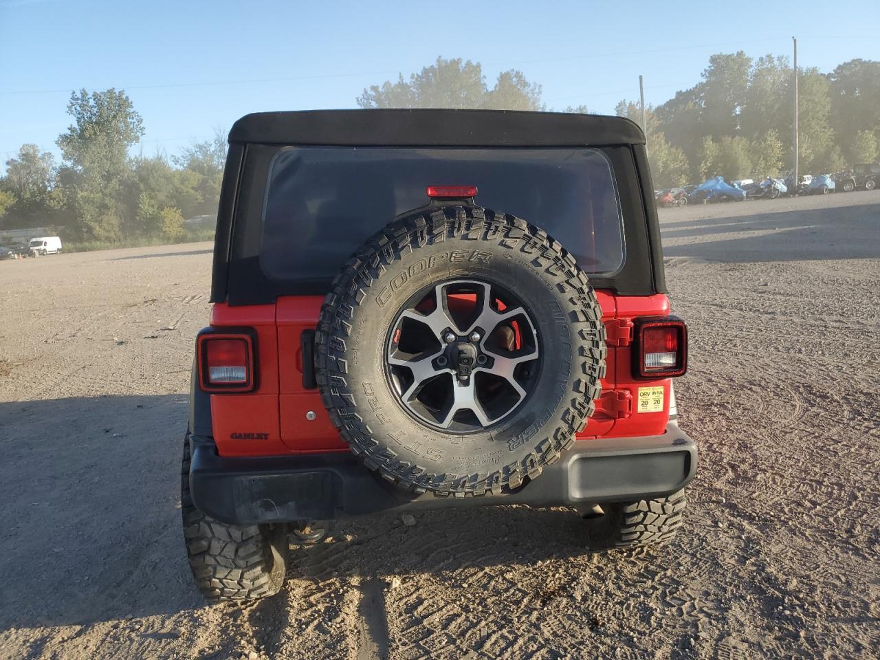 2019 Jeep Wrangler Sport - Фото 6