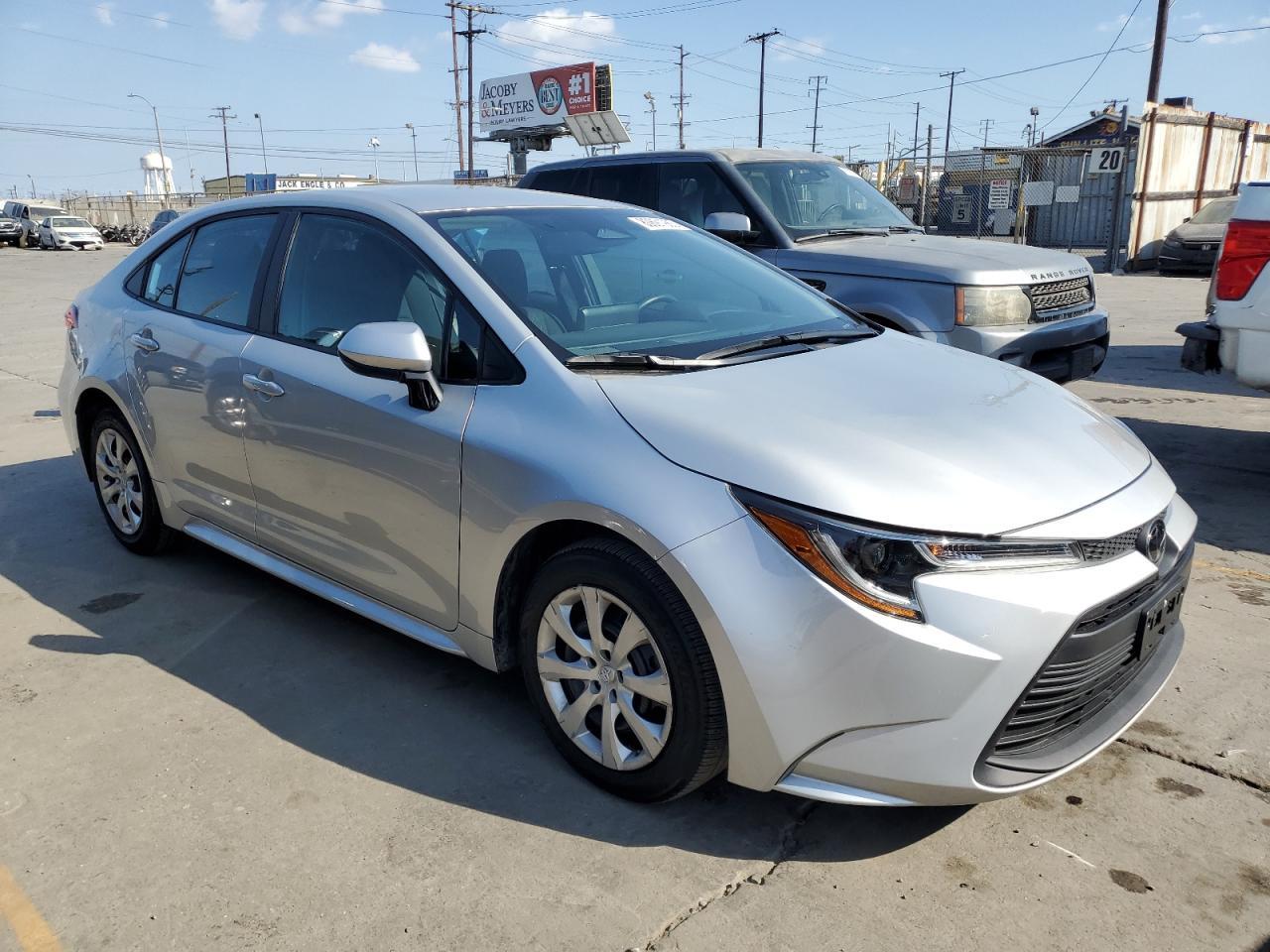 2024 Toyota Corolla Le - Фото 4