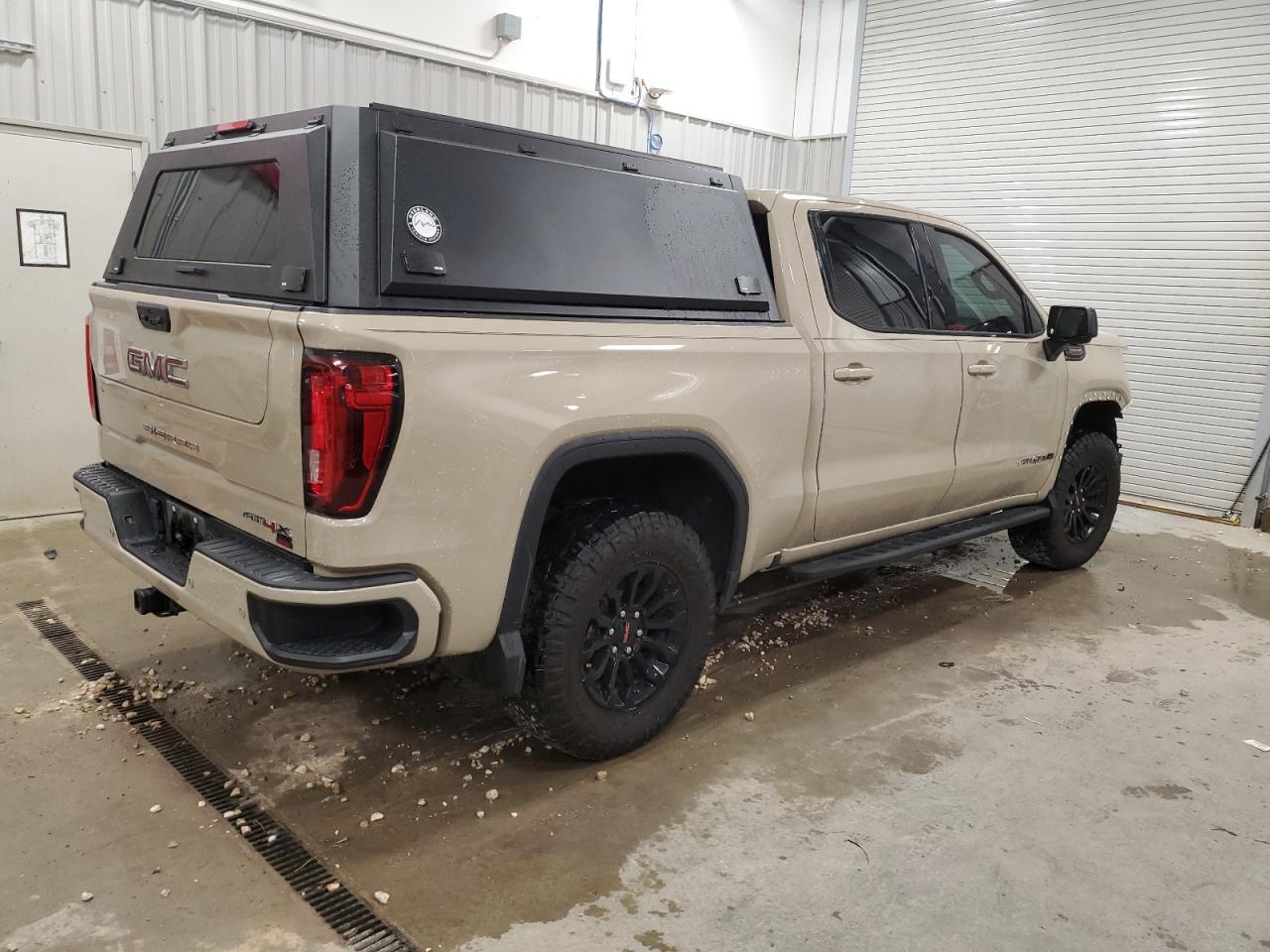 2023 GMC Sierra K1500 At4X - Фото 3