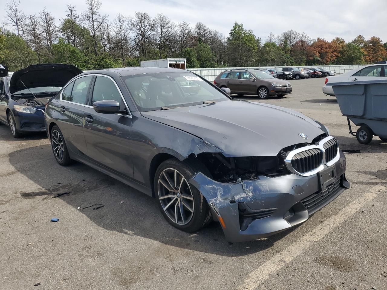 2020 BMW 330Xi - Фото 4