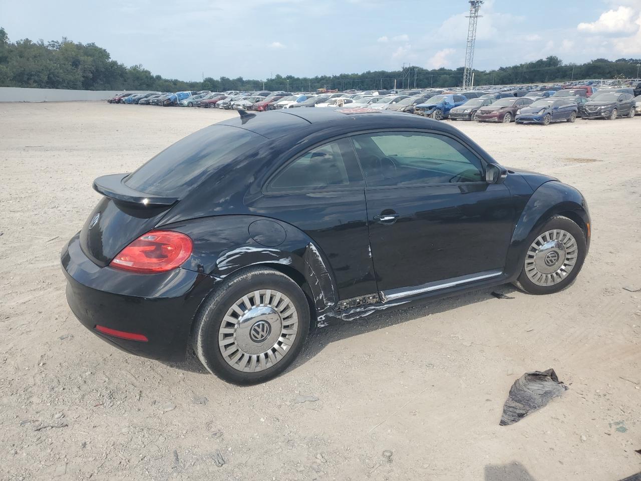 2014 Volkswagen Beetle - Фото 3