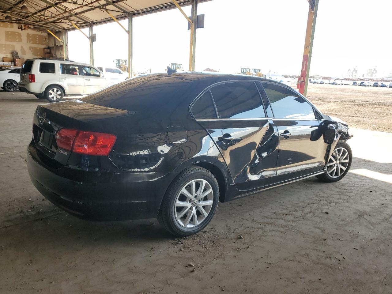 2013 Volkswagen Jetta Se - Image 3