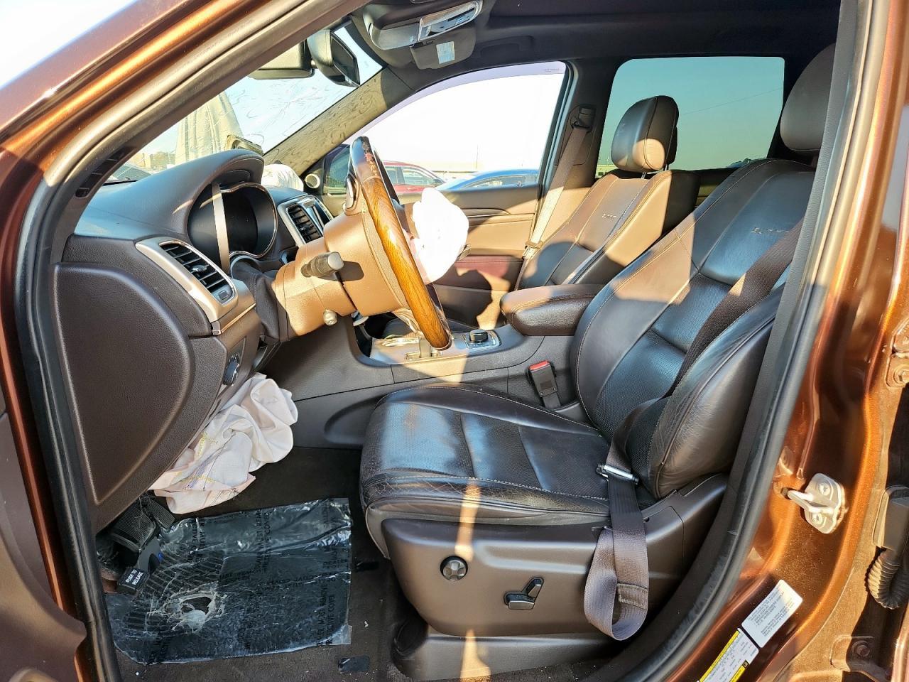 2014 Jeep Grand Cherokee Summit - Image 7