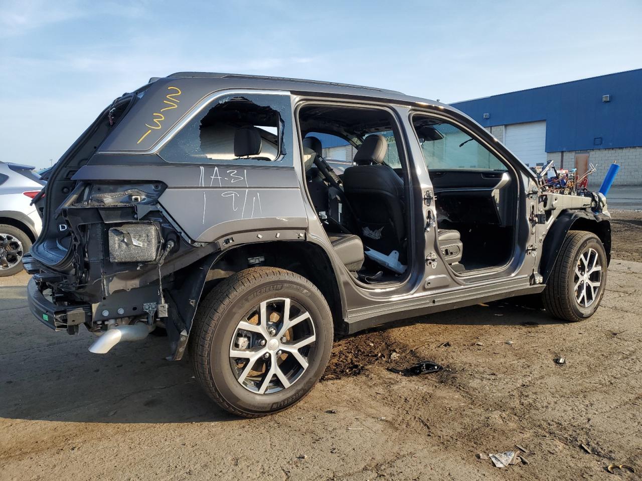 2025 Jeep Grand Cherokee Limited - Image 3