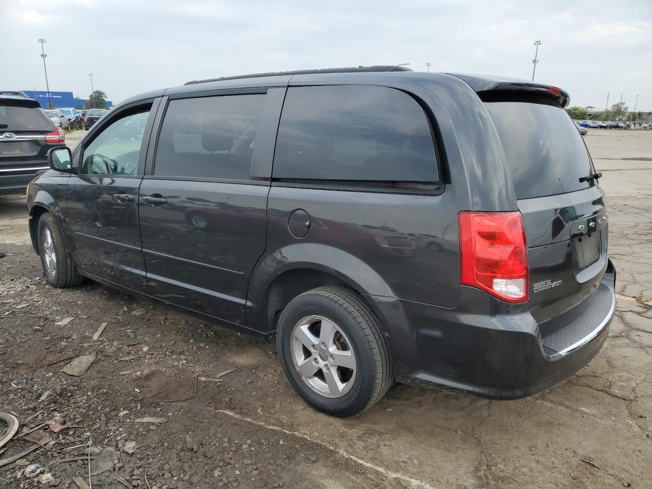 2012 Dodge Grand Caravan Sxt - Image 2