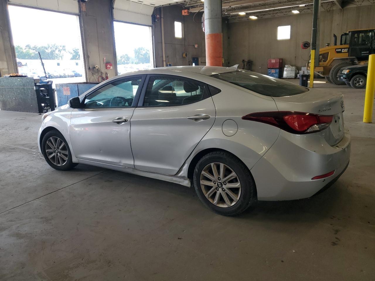 2014 Hyundai Elantra Se - Image 2