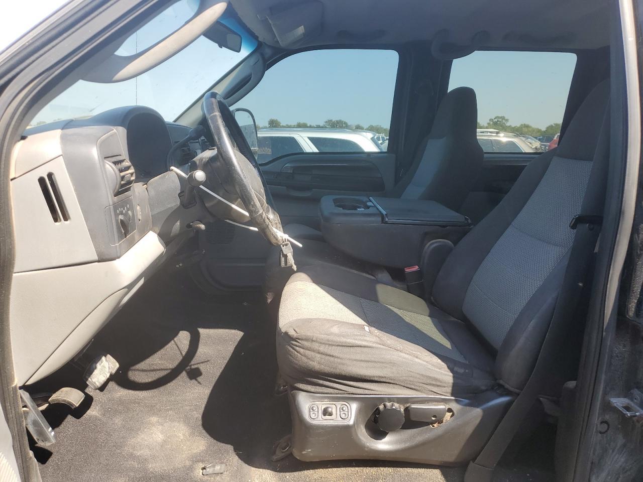 2005 Ford F250 Super Duty - Image 7