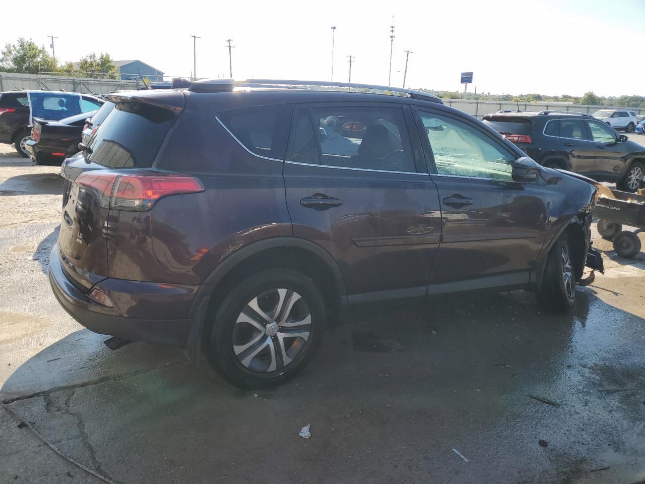 2017 Toyota Rav4 Le - Фото 3