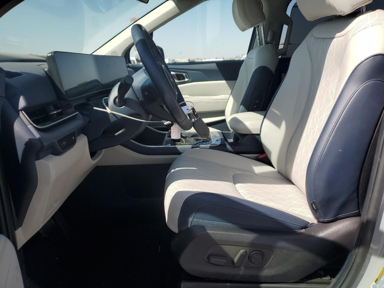 2025 Kia Carnival Ex - Фото 7