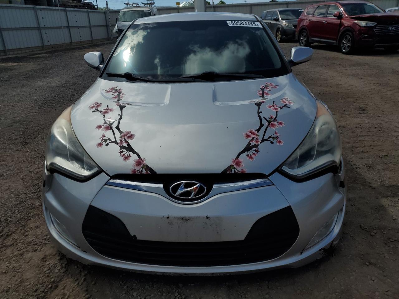2017 Hyundai Veloster - Image 5