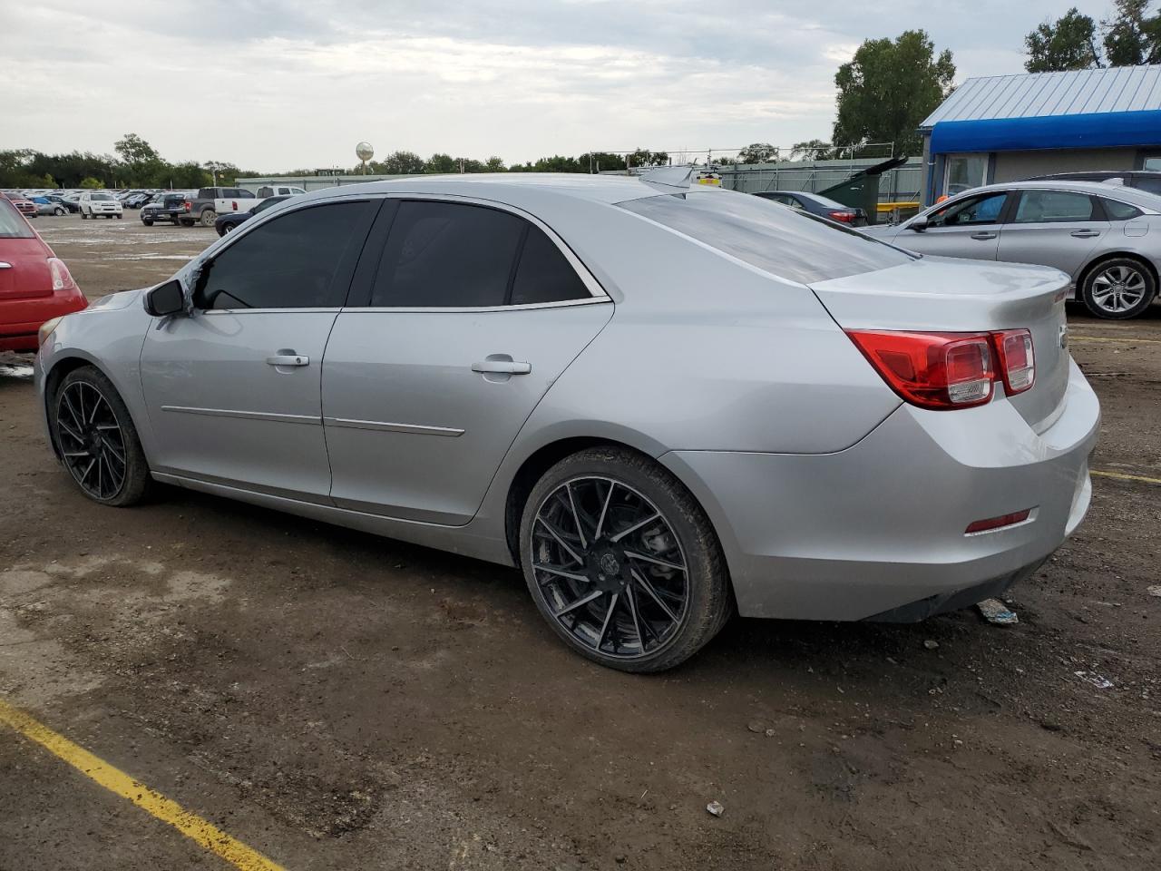 2015 Chevrolet Malibu 1Lt - Image 2