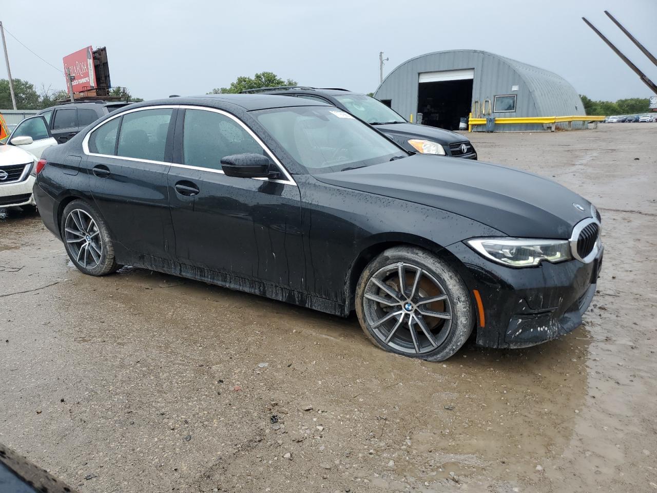 2020 BMW 330I - Фото 4