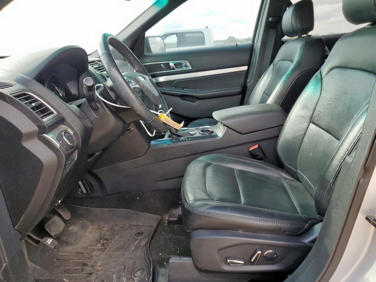 2017 Ford Explorer Xlt - Image 7