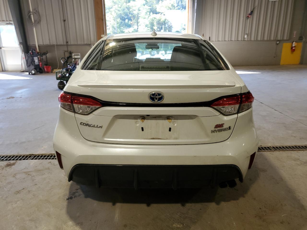 2024 Toyota Corolla Le - Image 6